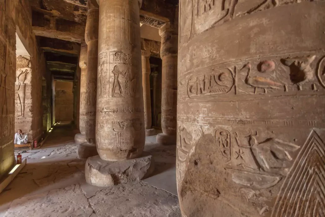 Excursión de un día a Dendera y Abydos desde el puerto de Safaga