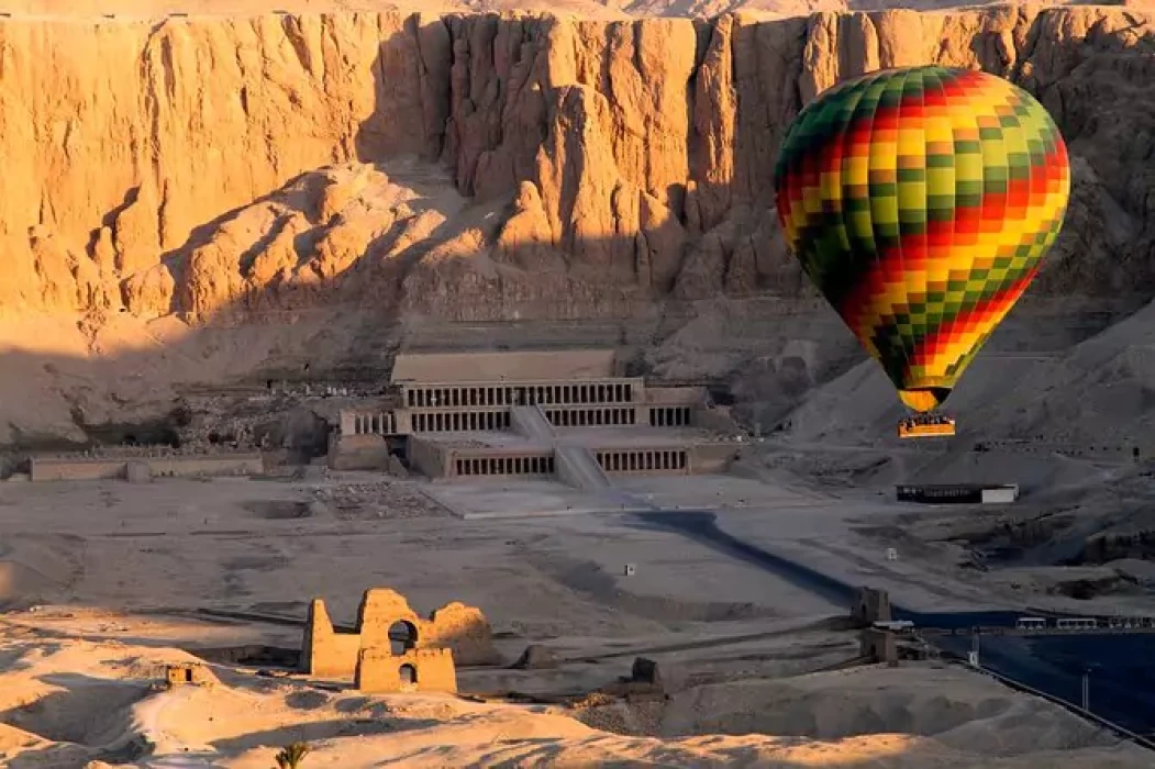Balade en montgolfière à Louxor