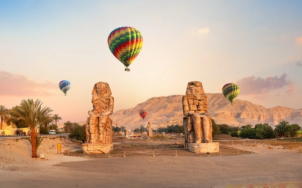 Hot Air Balloon Ride in Luxor