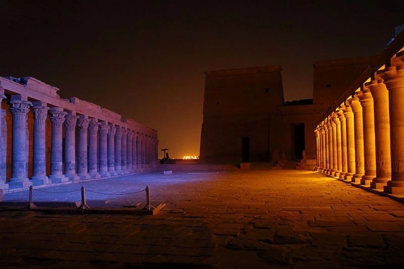 Excursion au spectacle son et lumière du temple de Philae