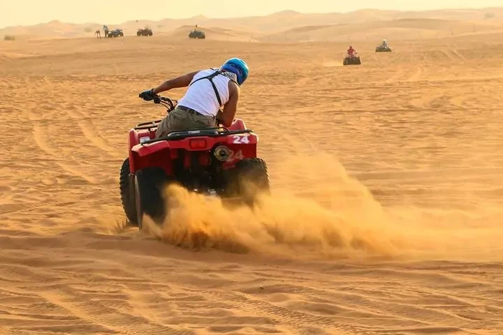Excursion de Quad au coucher du soleil de 5 heures depuis Makadi Bay