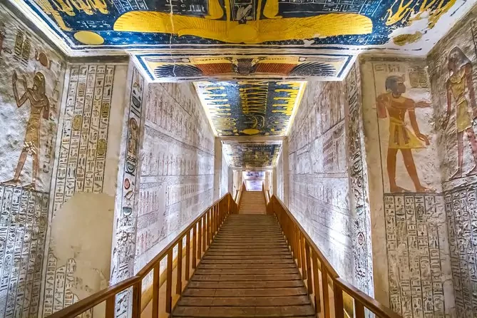 Tour to Luxor from Hurghada by bus