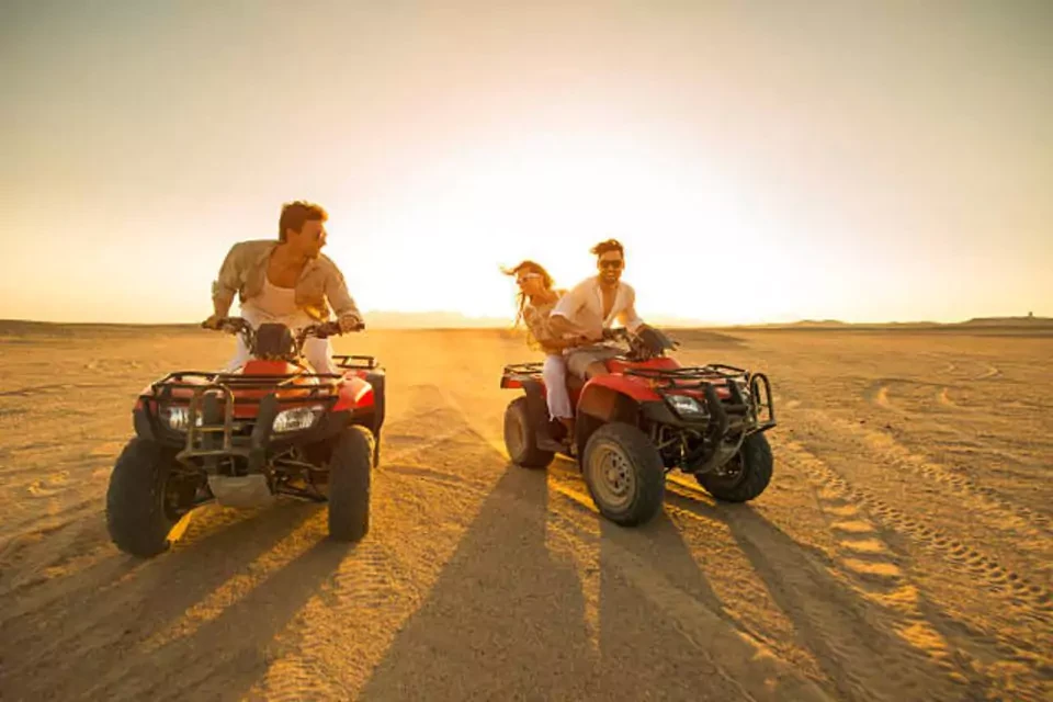 Safari en Quad au coucher de soleil de 5 heures depuis El Gouna