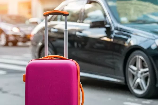 Traslado privado desde Soma Bay al aeropuerto de Hurghada