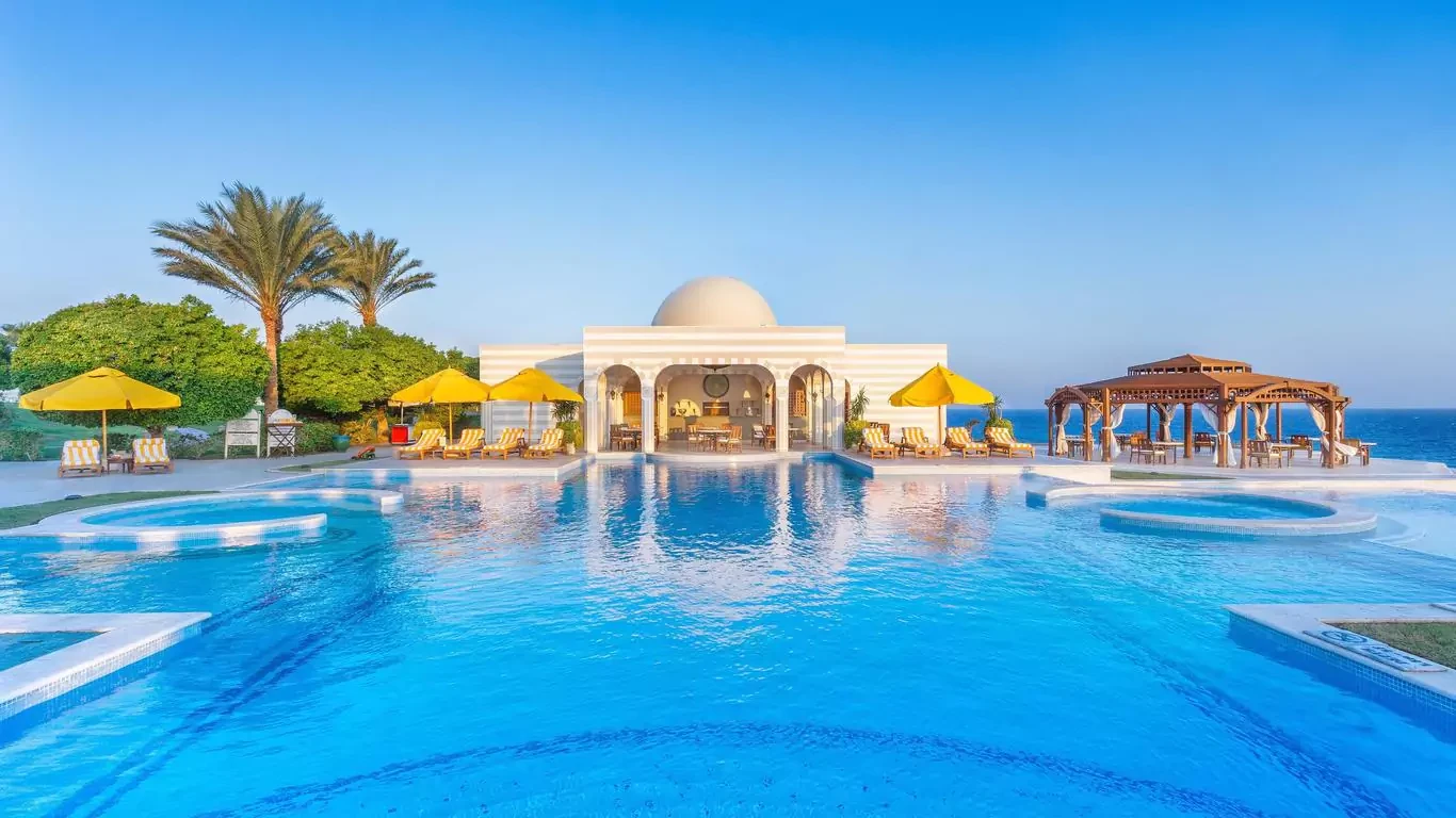 Private Transfer from Sahl Hasheesh to Hurghada Airport