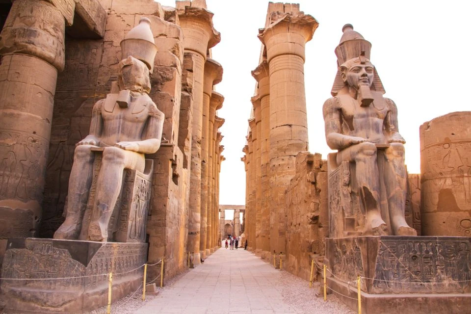 Viaje a Luxor desde Sharm El Sheikh en avión