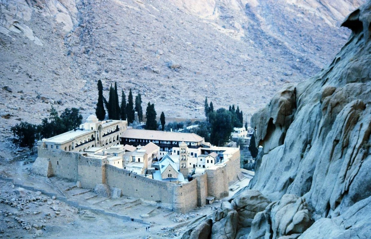 Mount Sinai and Saint Catherine Tour from Dahab