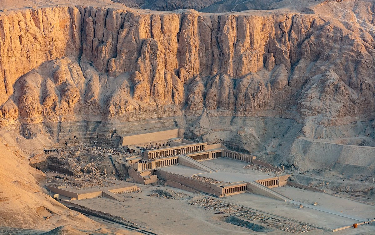 8 Days Luxury Cairo and Abu Simbel