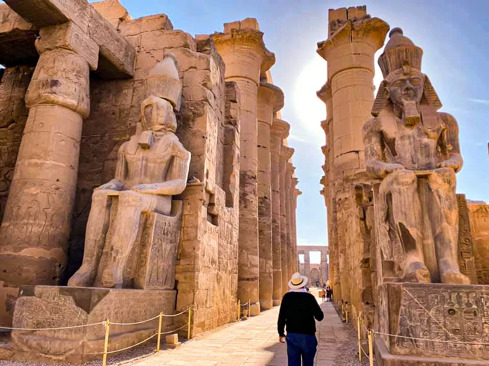 Forfait de luxe de 6 jours au Caire, à Assouan et à Louxor
