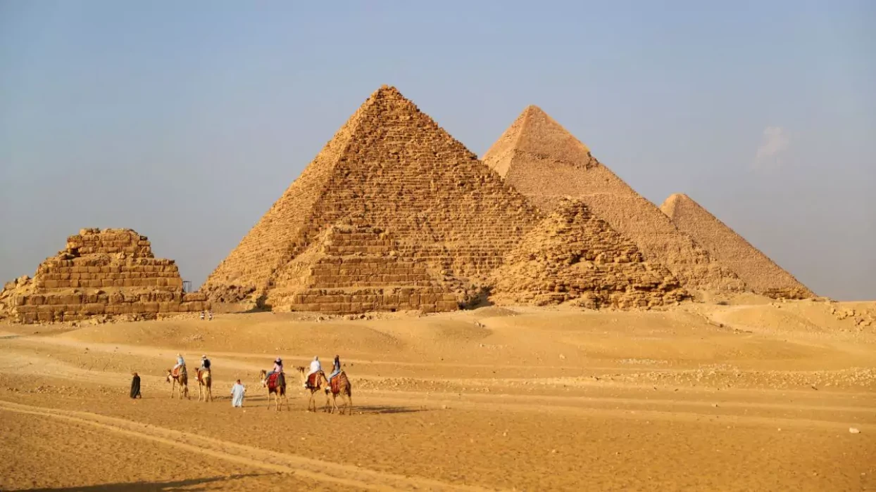 Pyramids Tours in Egypt