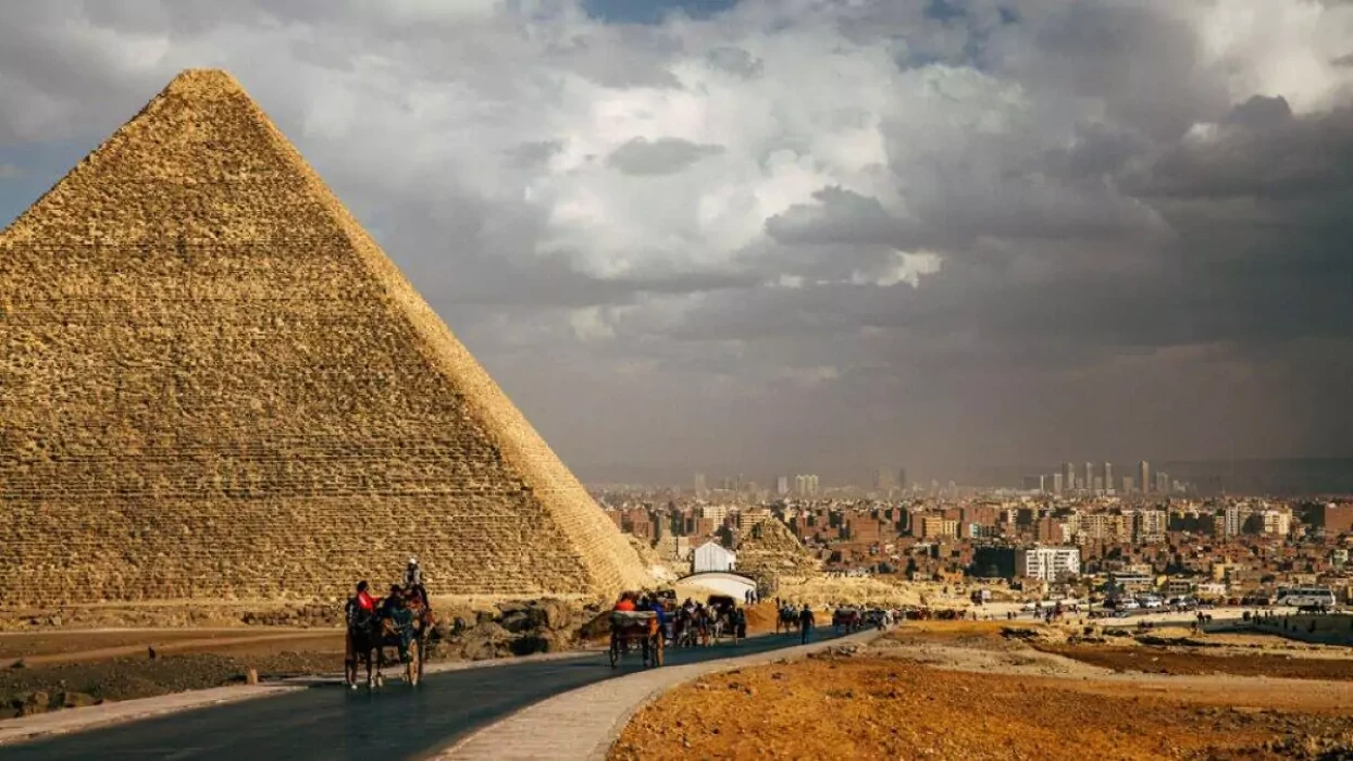 Solo Woman Cairo Tour