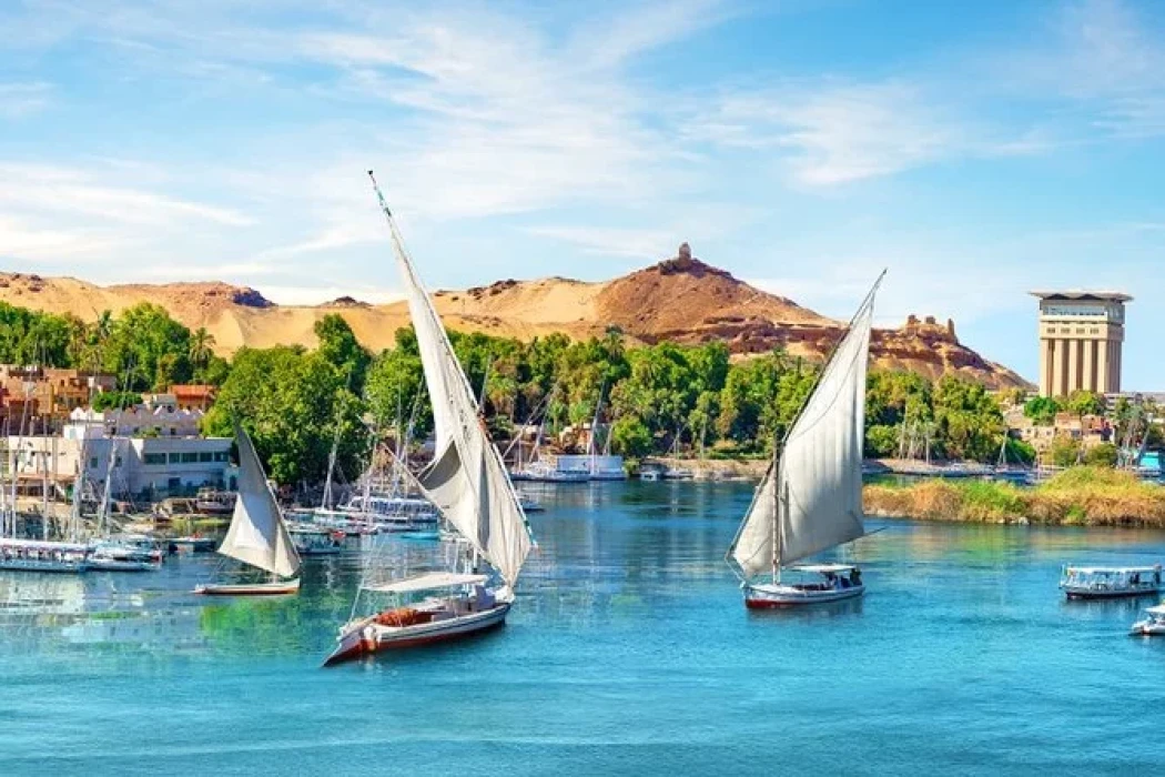 Cairo, White Desert, Aswan and Luxor Package