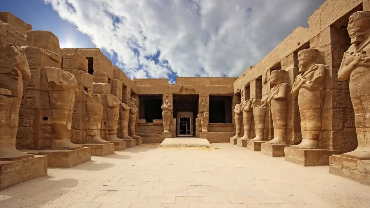 Viaje a Luxor desde Sharm El Sheikh en avión